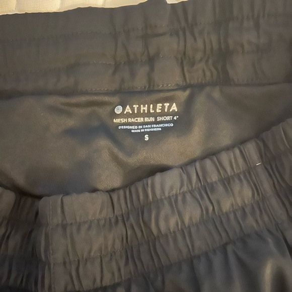 Athleta Mesh Racer Run Short - Picture 6 of 6